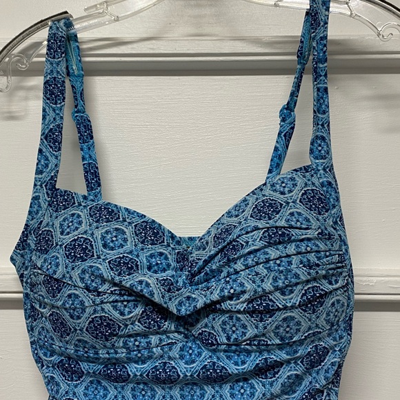 Onshore One Piece Swimsuit Women's Size 12 US Navy White Padded Shelf Bra - Picture 2 of 10